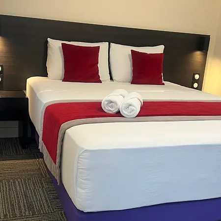 Hotel Evelia *