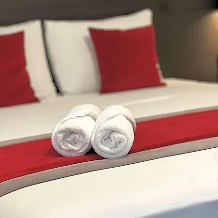 Hotel Evelia *